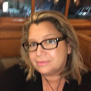 Meet your Posher, Leigh